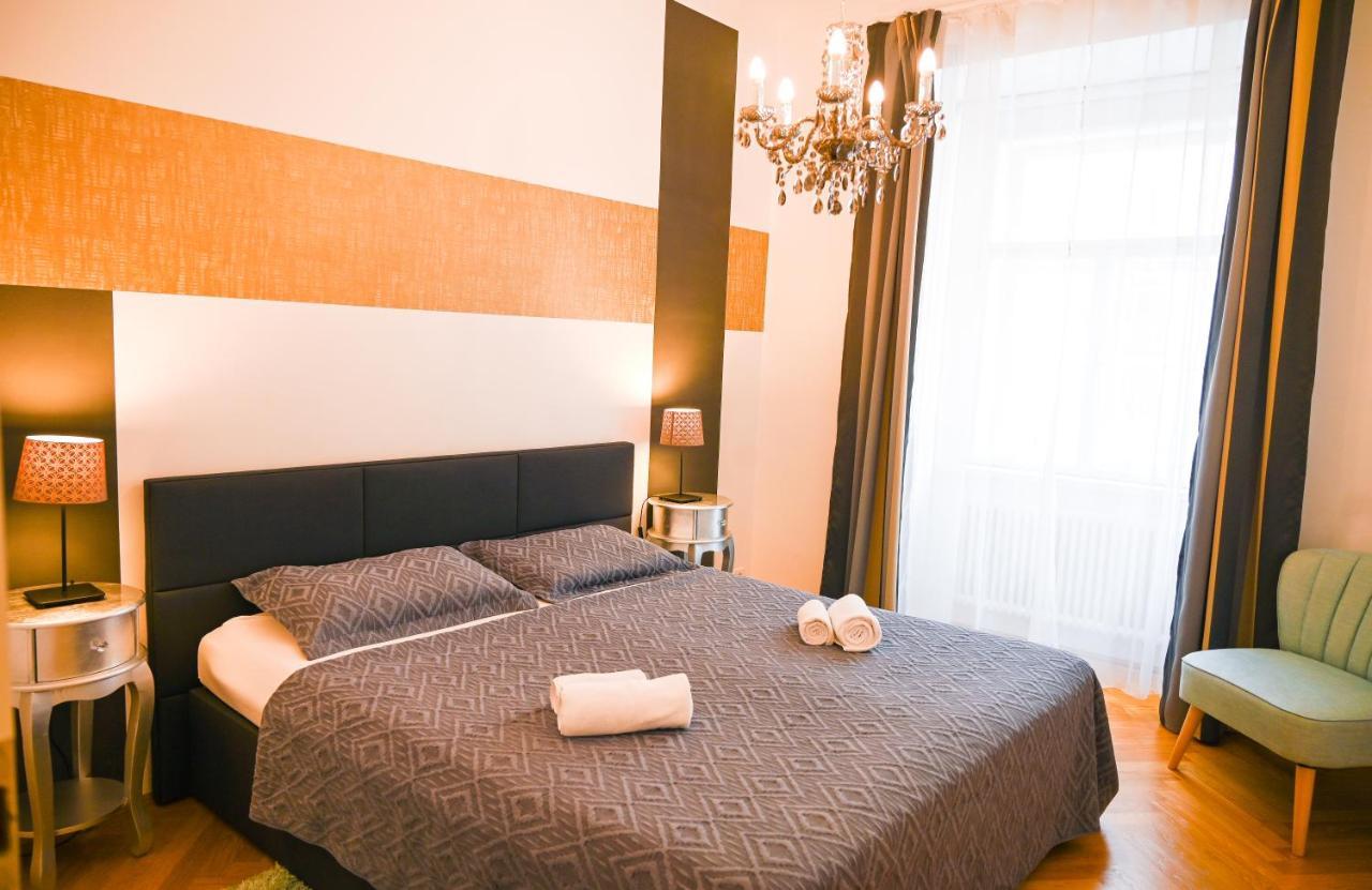 Royal Hofburg Apartment Vienna